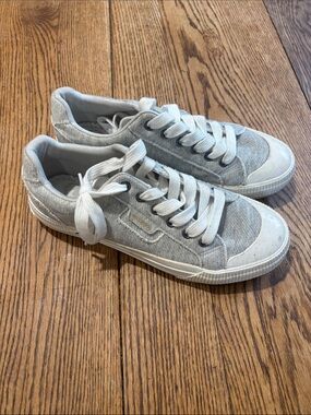 Rocket Dog Gray and White Low-Top Sneakers